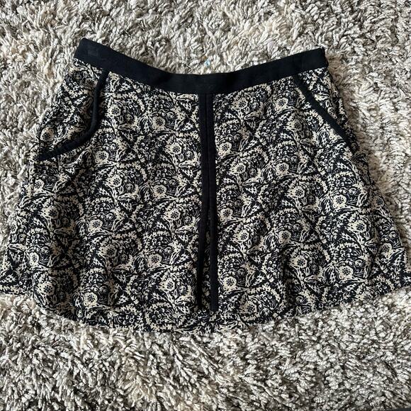 Zara Trafaluc Black Floral Mini Skirt Pockets M Medium - Picture 3 of 9
